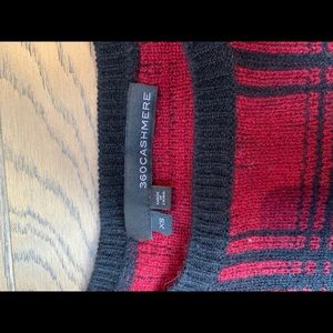 360 cashmere red and black sweater size XS